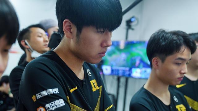 卖人后崛起 卖人后崛起